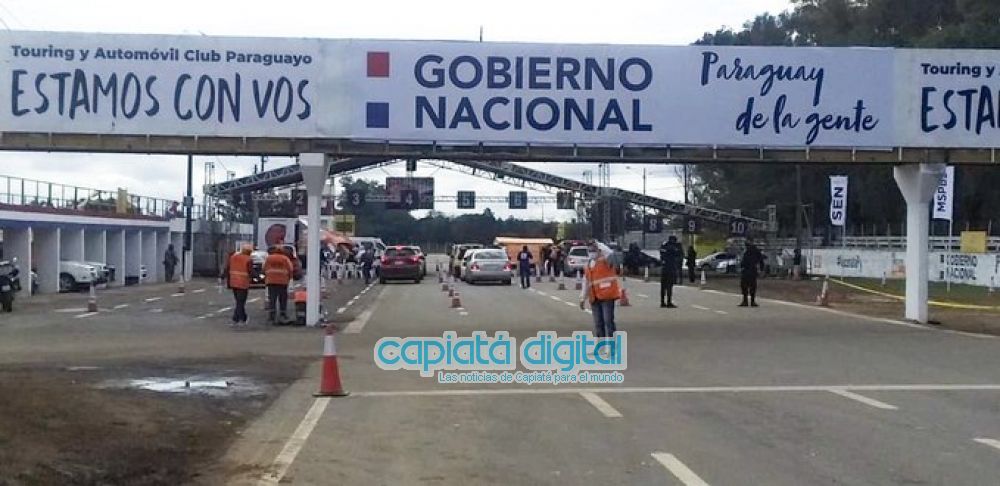 Covid-19: Baja concurrencia de personas en megavacunatorio del ex autódromo Aratirí