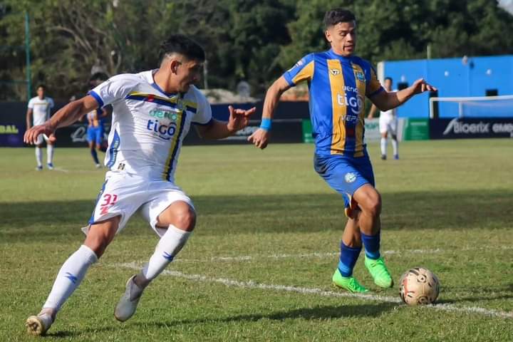 Cristóbal Colón frena a Capiatá 