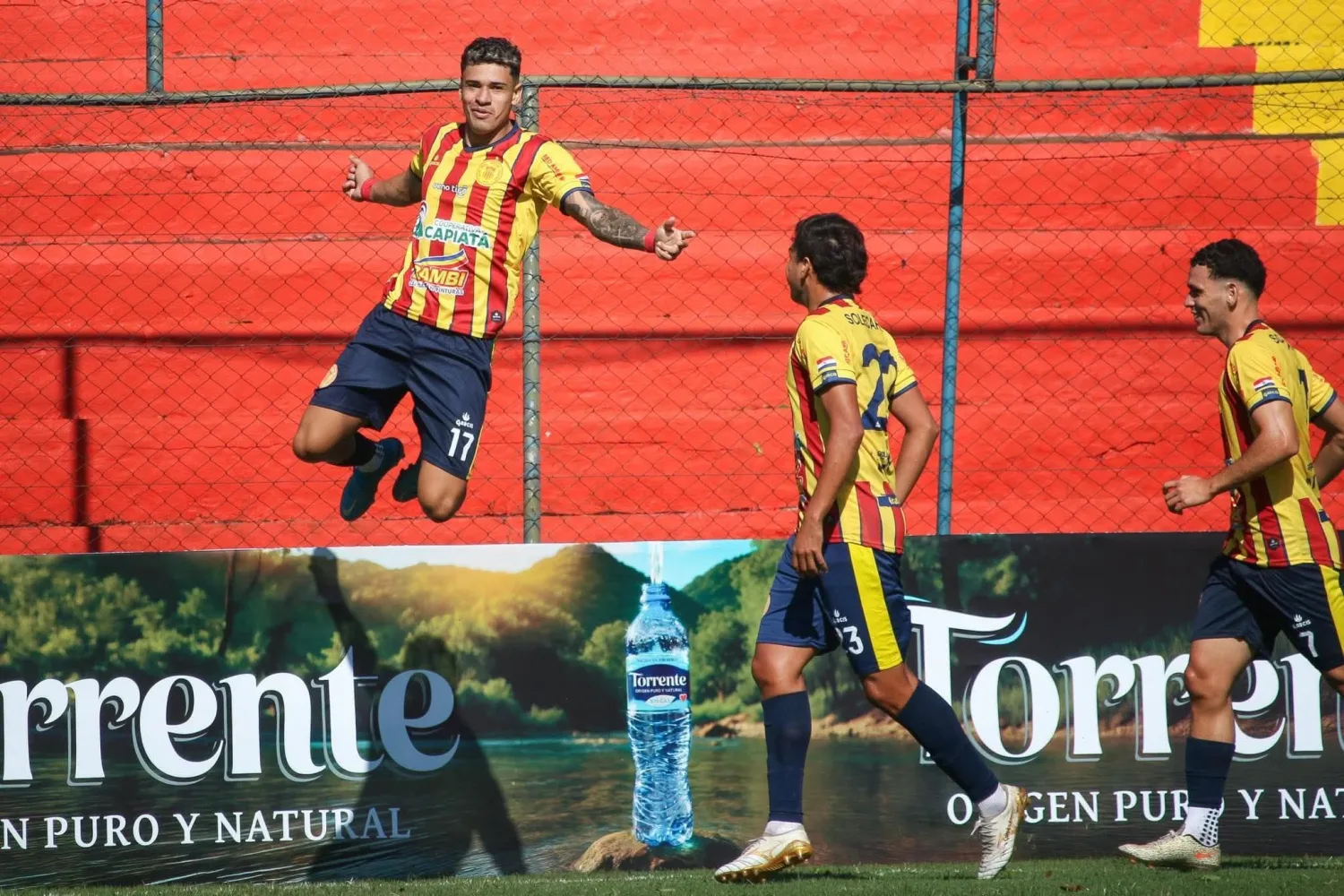 Martín Ledesma con buen arranque en la B